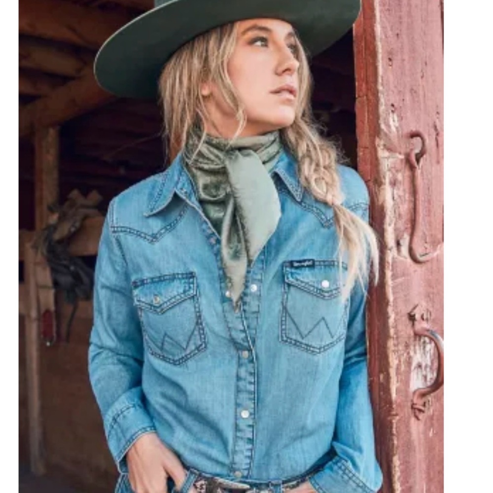 Wrangler Blue Denim Western Shirt